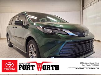 New 2026 Toyota Sienna XLE video 1