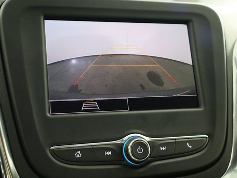 Used 2023 Chevrolet Equinox LT FWD image 34