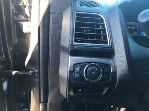 Used 2018 Ford Explorer XLT w/ Equipment Group 202A image 14