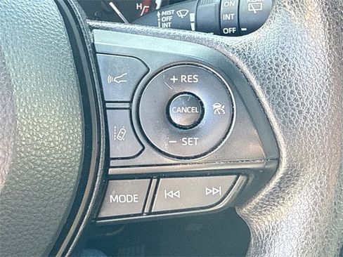 Used 2023 Toyota RAV4 XLE image 26