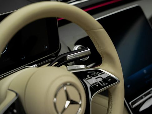 Used 2023 Mercedes-Benz S 580 4MATIC Sedan w/ AMG Line image 53