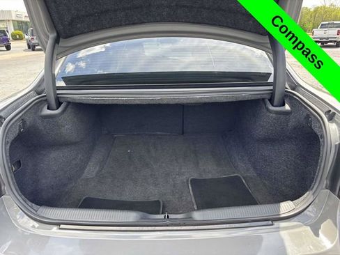 Used 2018 Dodge Charger SXT RWD image 33