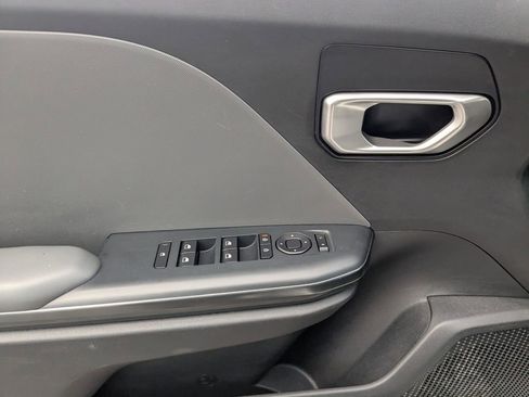 Used 2025 Kia K4 LXS image 14