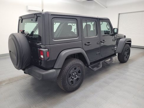 Used 2018 Jeep Wrangler Unlimited Sport AWD/4WD image 10