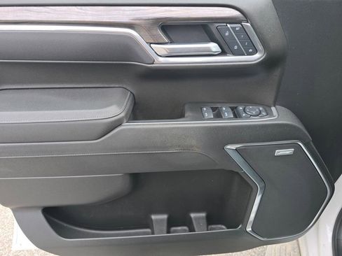 Used 2025 Chevrolet Silverado 1500 LTZ w/ Technology Package image 28