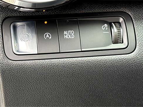 New 2026 Chevrolet Equinox LT w/ Convenience Package II image 12