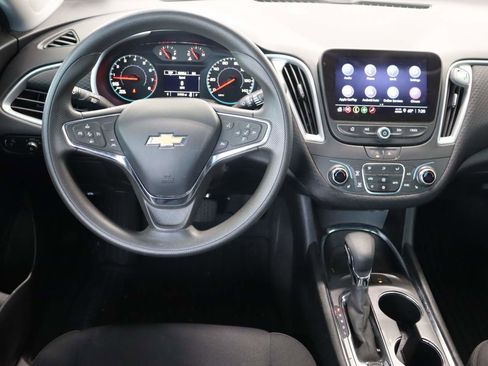 Used 2024 Chevrolet Malibu LT image 11