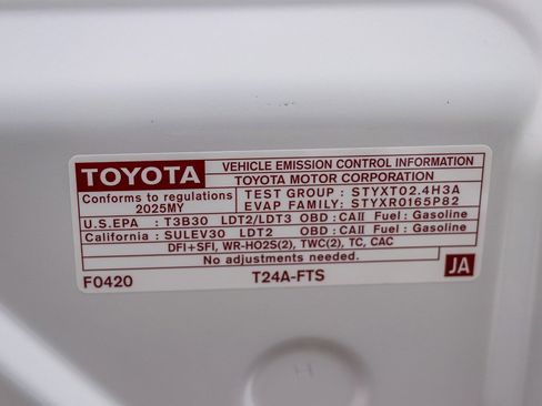 Certified 2025 Toyota Tacoma SR w/ Towing Package RWD image 27