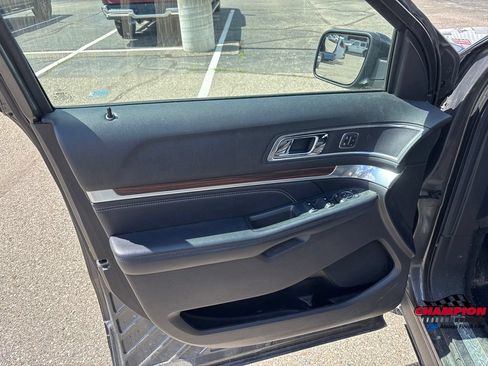 Used 2017 Ford Explorer Limited AWD/4WD image 8