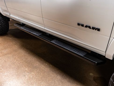 Used 2020 RAM 2500 Laramie w/ Night Edition AWD/4WD image 12