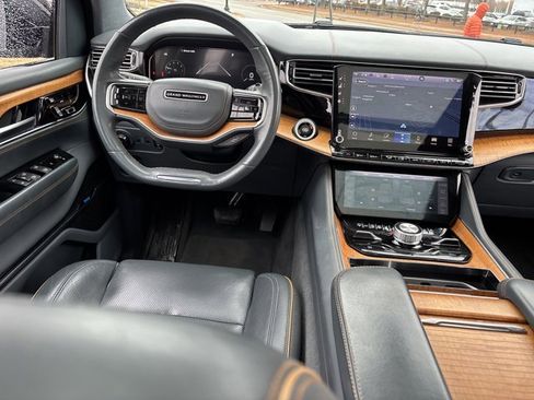 Used 2023 Jeep Grand Wagoneer Series II w/ Premium Group II image 20
