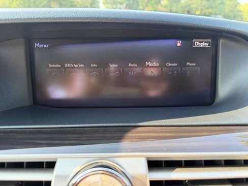 Used 2015 Lexus LS 460 AWD image 36