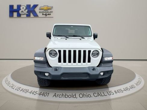 Used 2020 Jeep Wrangler Sport AWD/4WD image 2