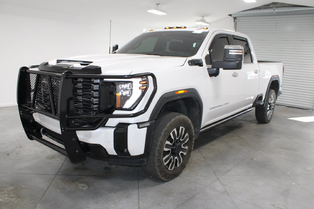 Used 2025 GMC Sierra 3500 Denali Ultimate AWD/4WD image 4