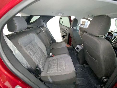 Used 2024 Chevrolet Equinox LT w/ LPO, Floor Liner Package FWD image 31