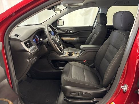 Used 2023 GMC Acadia SLE w/ Driver Convenience Package image 13