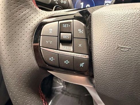 Used 2025 Ford Explorer ST AWD/4WD image 29