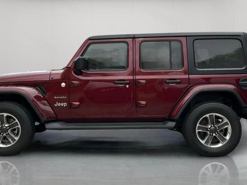 Used 2021 Jeep Wrangler Unlimited Sahara w/ Uconnect 4C Nav & Sound Group image 13