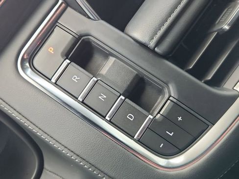 Used 2023 Chevrolet Tahoe LT w/ LT Signature Plus Package RWD image 16