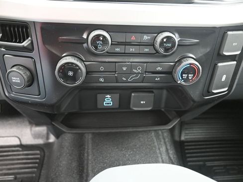 New 2026 Ford F250 XL w/ XL Chrome Package image 29