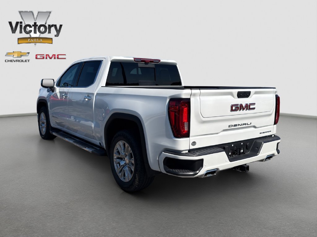 Used 2024 GMC Sierra 1500 Denali w/ Technology Package AWD/4WD image 4