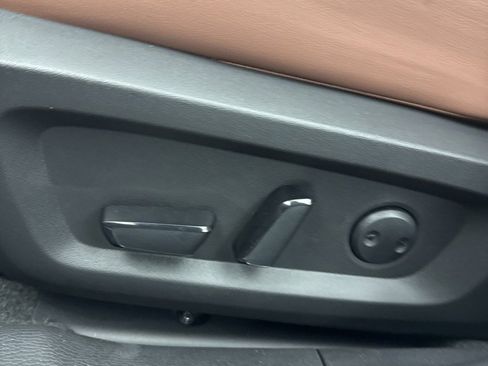 New 2025 Mitsubishi Outlander SEL image 14