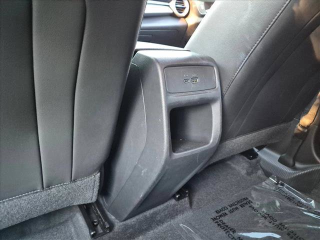 Used 2025 Chevrolet Trax LT w/ LT Convenience Package FWD image 22