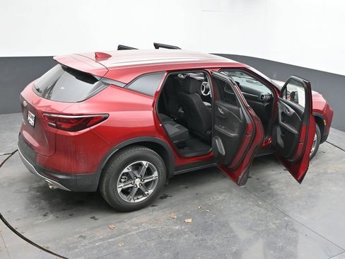 Used 2025 Chevrolet Blazer LT image 67