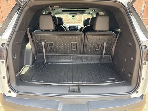 Used 2023 Chevrolet Traverse RS w/ LPO, Floor Liner Package AWD/4WD image 7