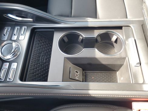 New 2026 Lincoln Nautilus Premier image 26