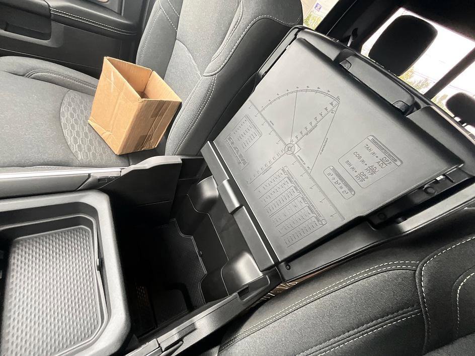 New 2027 RAM 3500 Big Horn AWD/4WD image 27