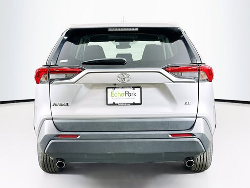 Used 2024 Toyota RAV4 LE image 7
