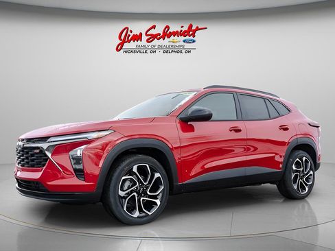 New 2026 Chevrolet Trax RS w/ Sunroof Package image 3