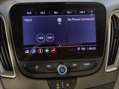 Used 2022 Chevrolet Malibu LT FWD image 25