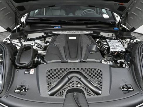 New 2026 Porsche Macan S image 36