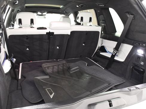 Used 2024 BMW X7 xDrive40i w/ Premium Package AWD/4WD image 24