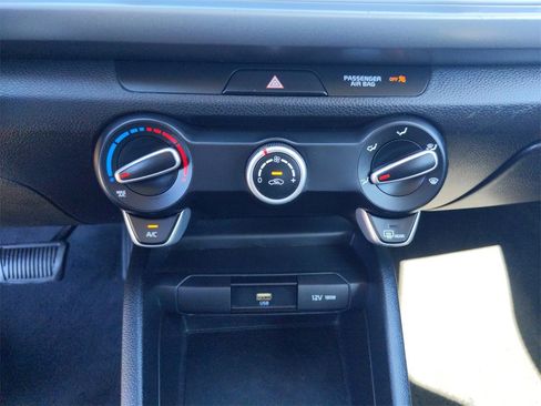 Certified 2022 Kia Rio S image 24