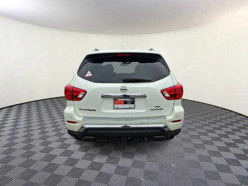 Used 2020 Nissan Pathfinder Platinum image 6