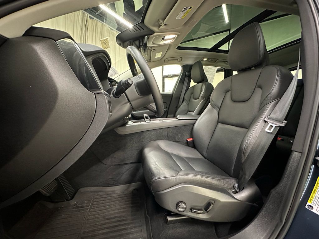 Used 2024 Volvo XC60 T8 Plus w/ Protection Package Premier AWD/4WD image 25