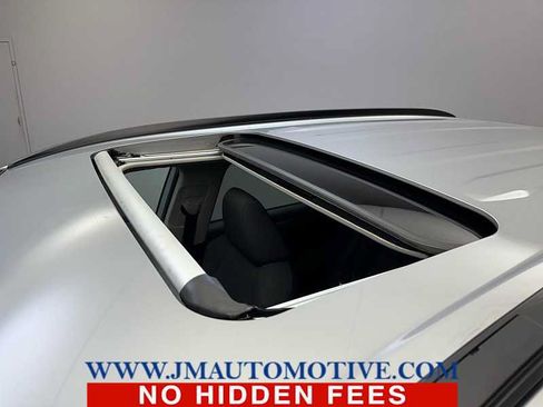 Used 2023 Toyota RAV4 XLE w/ Convenience Package AWD/4WD image 11