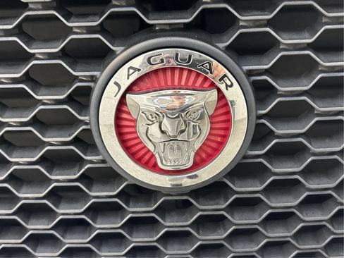 Used 2020 Jaguar F-PACE Prestige AWD/4WD image 34