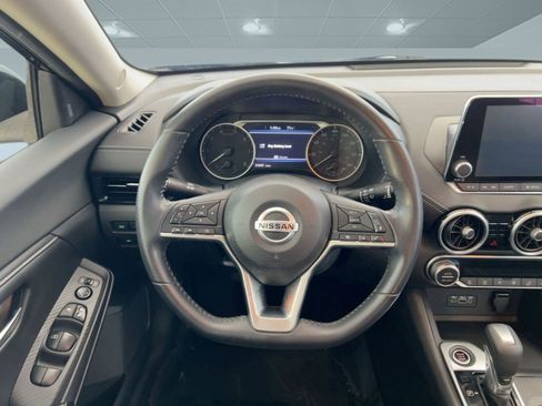 Used 2020 Nissan Sentra SV image 22