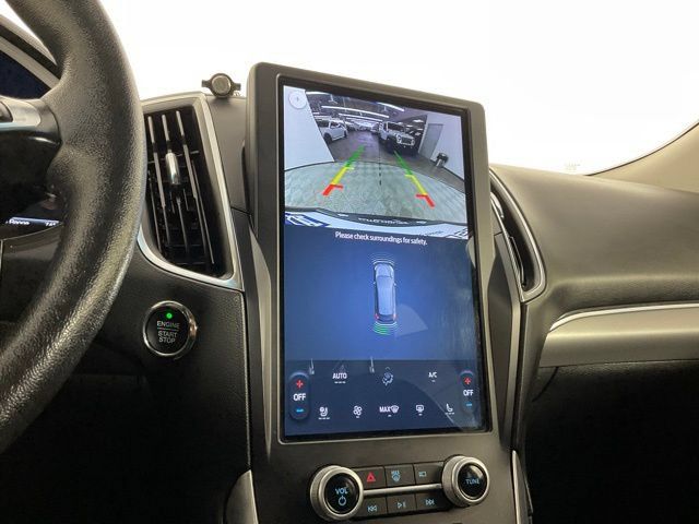 Used 2022 Ford Edge Titanium AWD/4WD image 24