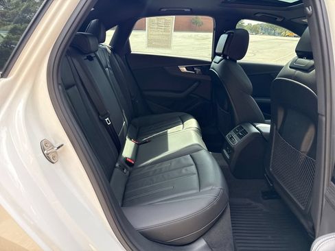 Used 2022 Audi A4 2.0T Premium Plus w/ Premium Plus Package AWD/4WD image 30