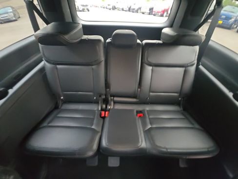 Used 2025 Ford Expedition Max Platinum w/ Stealth Performance Package AWD/4WD image 12