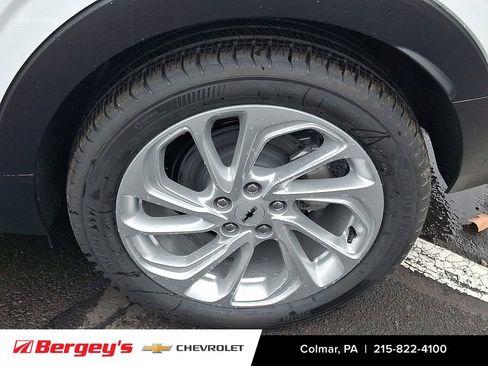 New 2027 Chevrolet Bolt LT w/ Comfort Package image 5