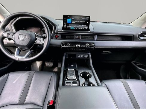 Used 2024 Honda Pilot EX-L image 8
