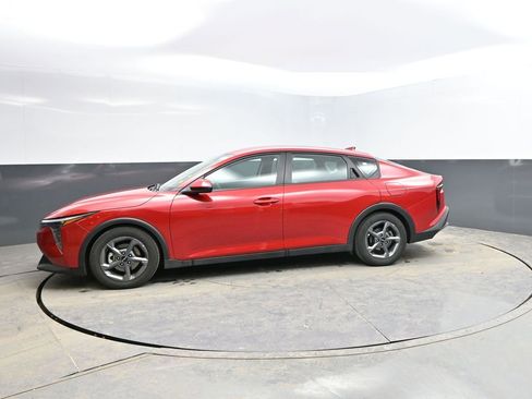Used 2025 Kia K4 LXS image 5