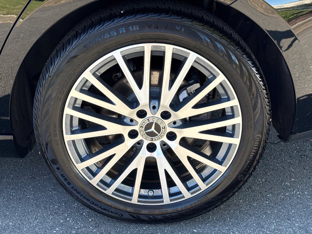 Used 2025 Mercedes-Benz CLA 250 image 13