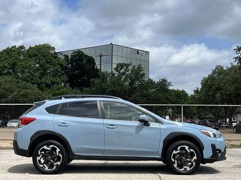 Used 2023 Subaru Crosstrek 2.5i Limited w/ Moonroof Package AWD/4WD image 3